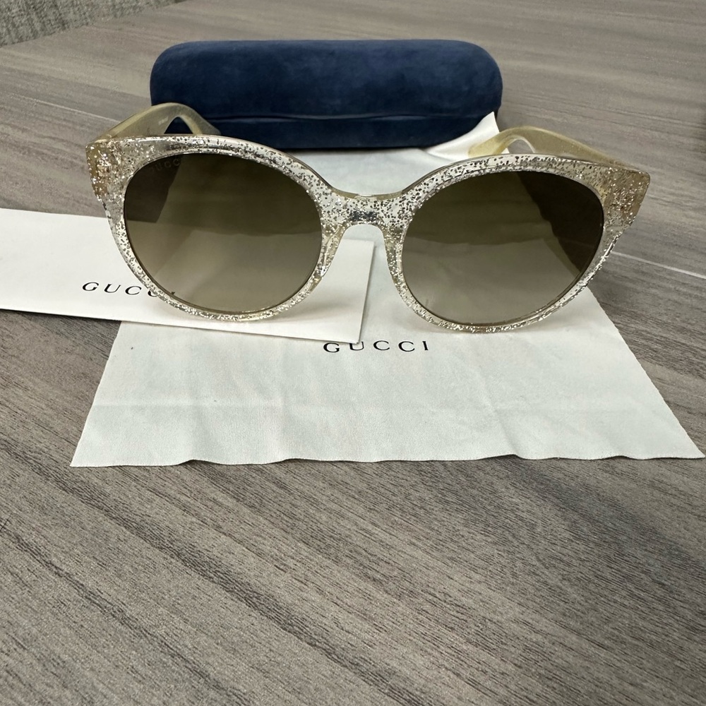 Gucci Sparkling Silver Glitter Oversized Sunglasses - Silver